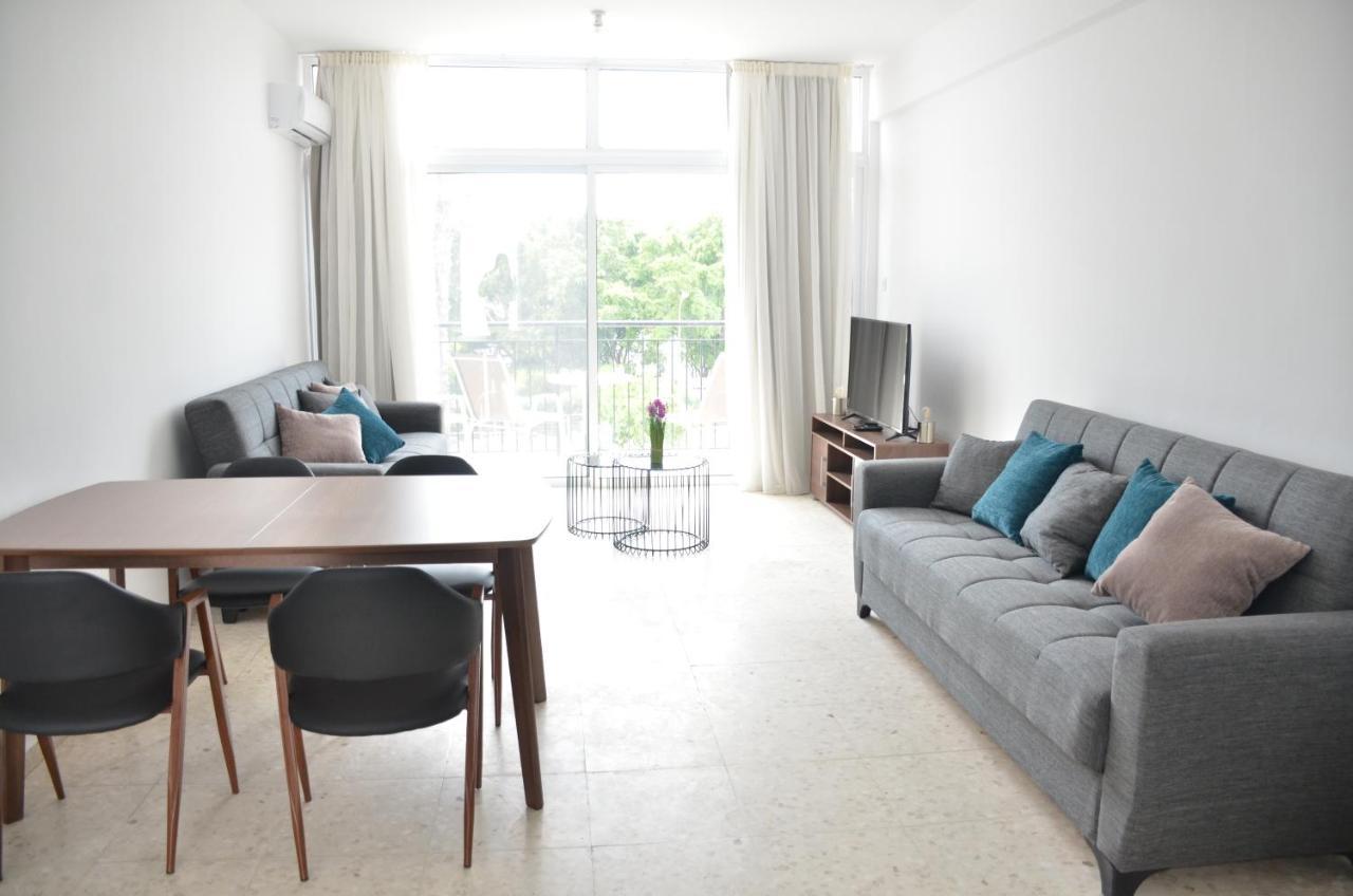 Almyria Apartments - By Imh Travel & Tours Paphos Exterior foto