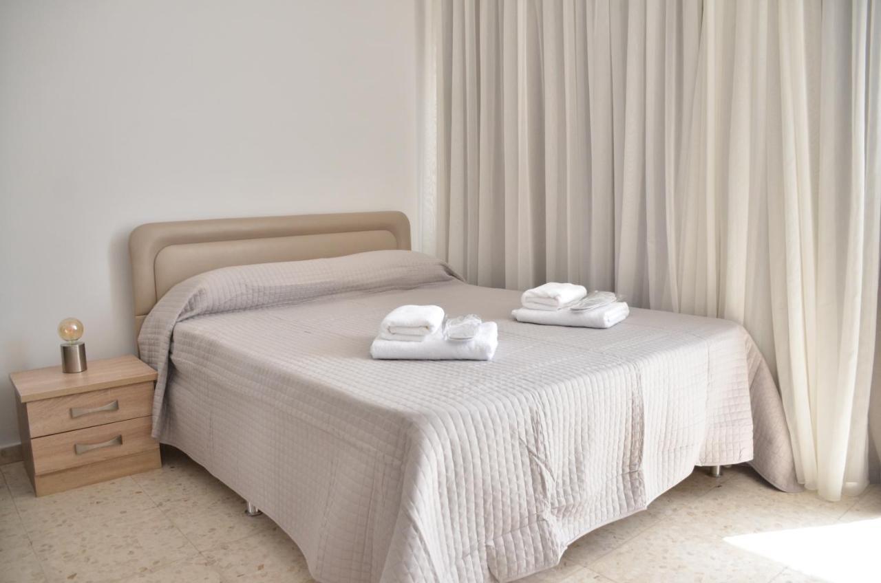 Almyria Apartments - By Imh Travel & Tours Paphos Exterior foto